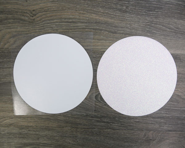 A picture showing the circle of GlitterFlex Ultra both on and off the carrier